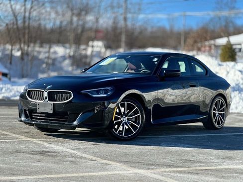 Certified 2025 BMW 230i xDrive 230i xDrive w/ Convenience Package image 1