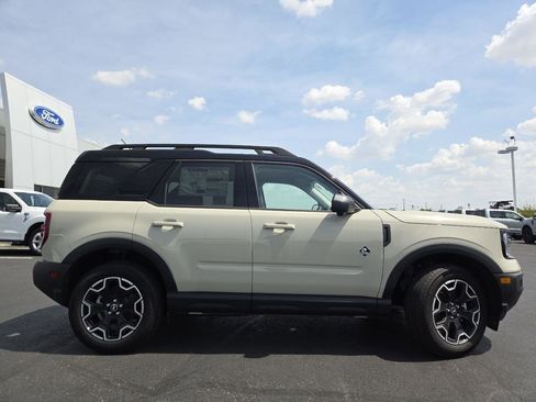 New 2025 Ford Bronco Sport Outer Banks w/ Outer Banks Tech Package+ AWD/4WD image 17