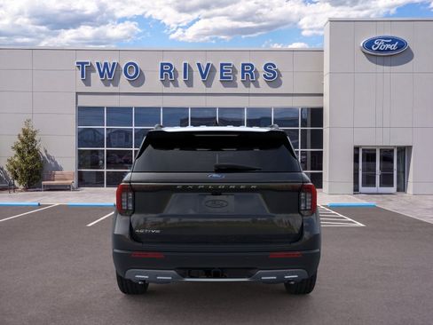 New 2026 Ford Explorer Active w/ Active Comfort Package RWD image 5