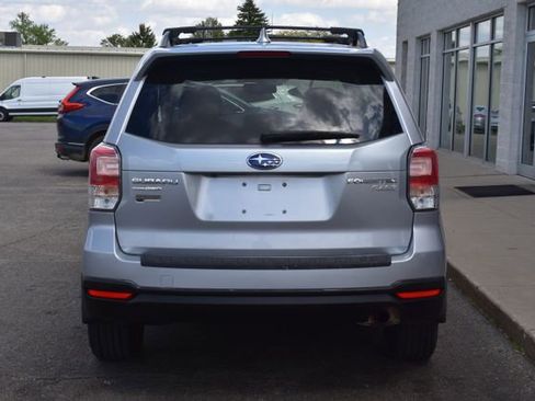 Used 2017 Subaru Forester 2.5i Premium w/ All-Weather Package AWD/4WD image 8