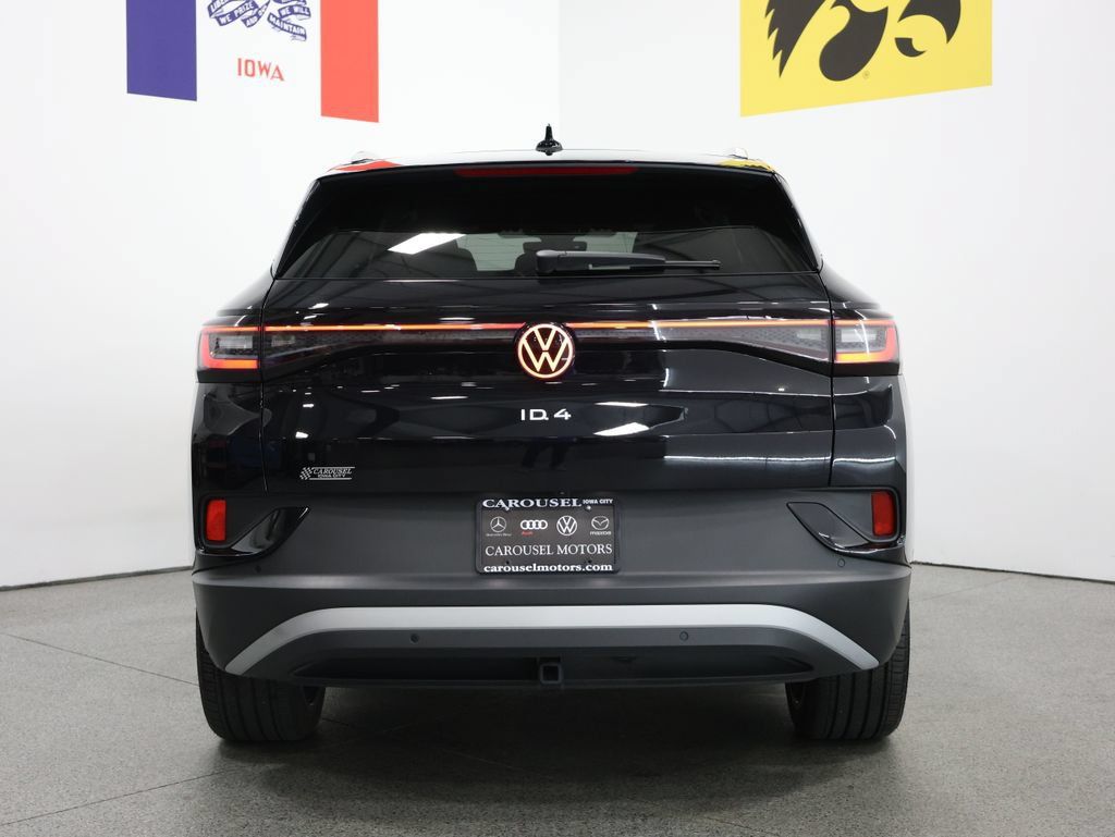 Used 2025 Volkswagen ID.4 Pro S Plus AWD/4WD image 11