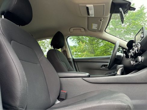 Used 2025 Nissan Sentra S FWD image 26
