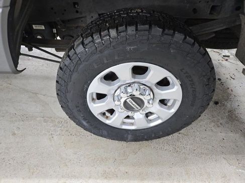 Used 2022 Ford F250 XLT image 14