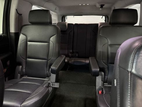 Used 2017 Chevrolet Suburban Premier AWD/4WD image 14
