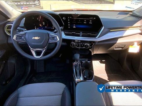 New 2026 Chevrolet Trax LT w/ Driver Confidence Package image 6