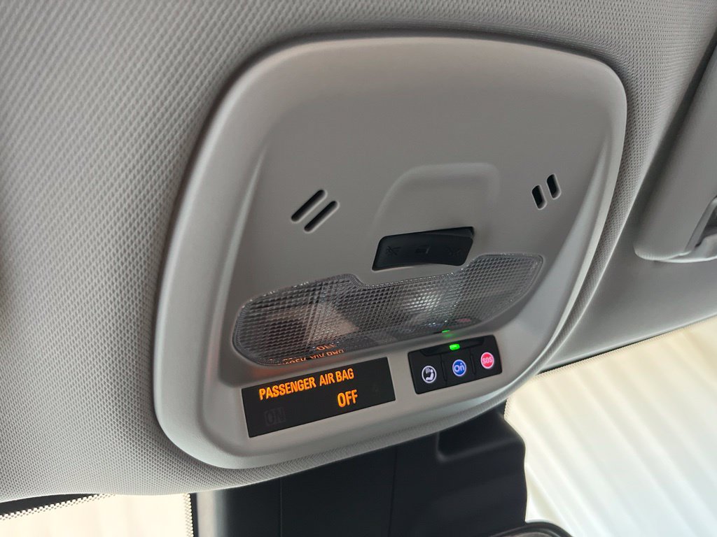 Used 2024 Chevrolet Trax LS w/ LS Convenience Package FWD image 16