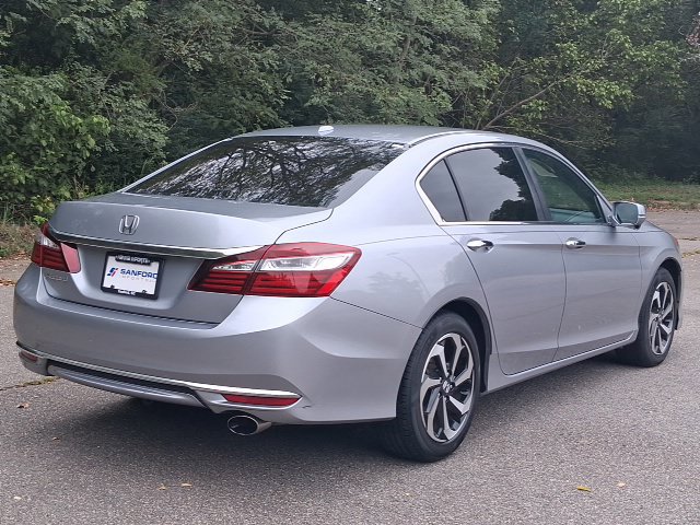 Used 2017 Honda Accord EX image 5