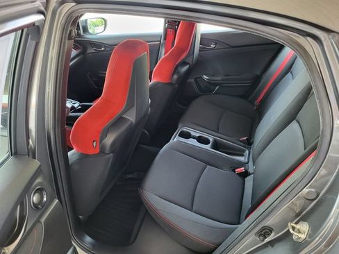 Used 2017 Honda Civic Type R image 11
