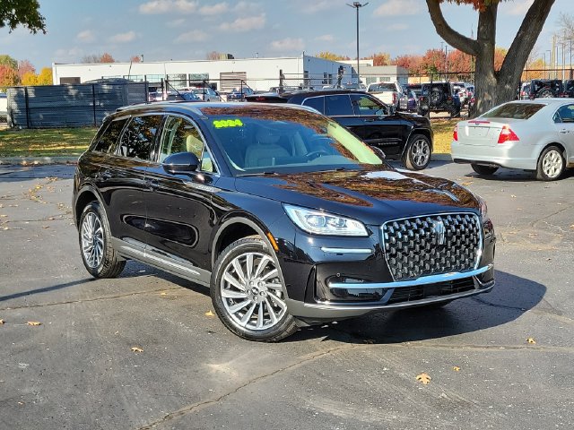 Used 2024 Lincoln Corsair Reserve w/ Equipment Group 201A AWD/4WD image 1