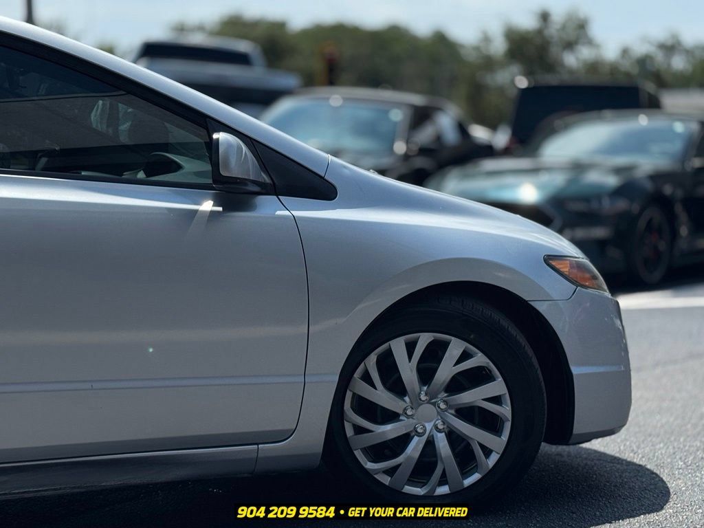Used 2010 Honda Civic LX image 9