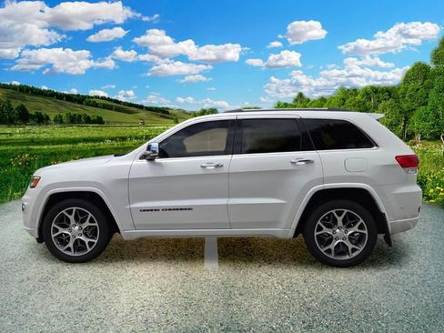 Certified 2021 Jeep Grand Cherokee Overland RWD image 3