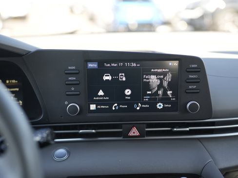 Used 2023 Hyundai Elantra SEL image 14