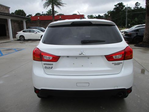 Used 2014 Mitsubishi Outlander Sport SE FWD image 6