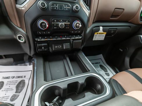 Used 2023 Chevrolet Silverado 2500 High Country w/ Z71 Off-Road Package image 24