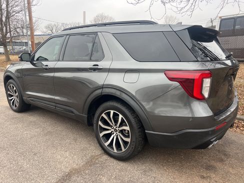 Used 2020 Ford Explorer ST w/ Premium Technology Package image 7