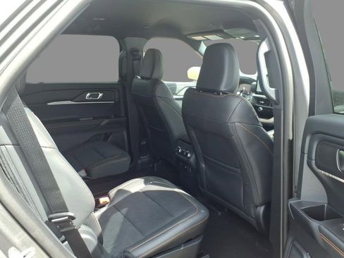 New 2026 Ford Explorer Tremor image 11