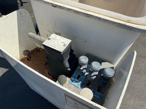 Used 2006 GMC TopKick C4500 2WD Regular Cab image 14