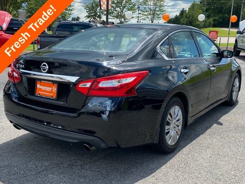 Used 2016 Nissan Altima 2.5 S w/ Power Driver Seat Package FWD image 10