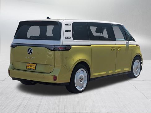 New 2025 Volkswagen ID. Buzz 1st Edition AWD/4WD image 4
