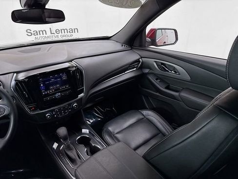Used 2023 Chevrolet Traverse LT image 22