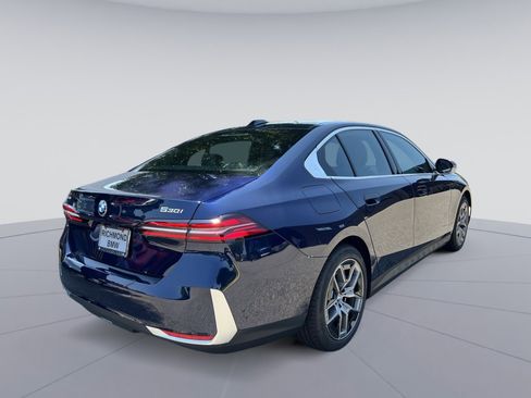 New 2026 BMW 530i xDrive w/ Premium Package AWD/4WD image 5
