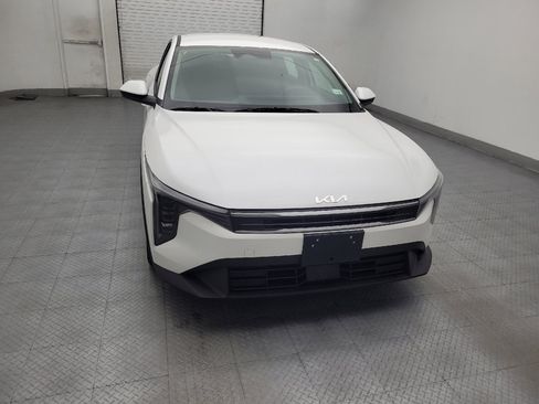 Used 2025 Kia K4 FWD image 14