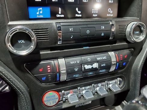 Used 2017 Ford Mustang Premium image 24