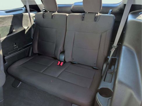 Used 2020 Ford Explorer XLT w/ Comfort Package image 14