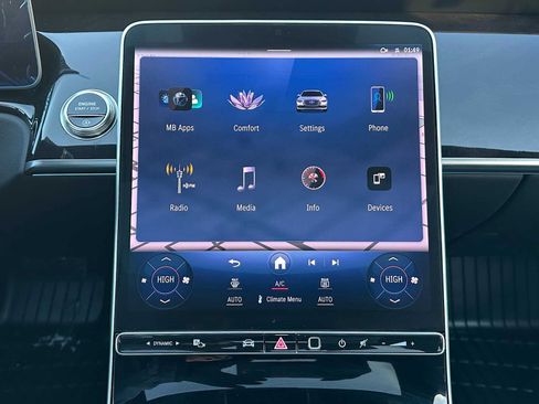 Used 2025 Mercedes-Benz S 500 4MATIC image 35