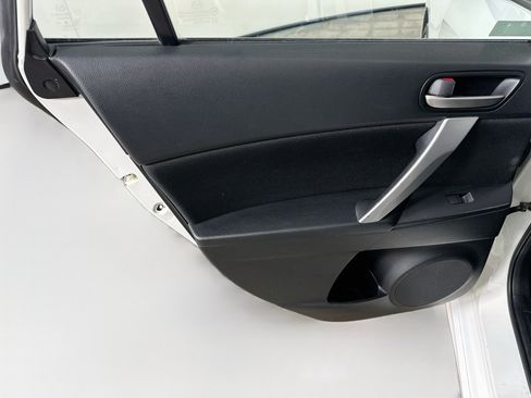 Used 2012 MAZDA MAZDA3 s Touring FWD image 25
