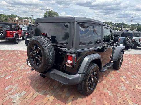 Used 2020 Jeep Wrangler Sport AWD/4WD image 36