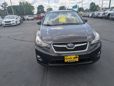 Used 2014 Subaru Crosstrek 2.0i Premium AWD/4WD image 3