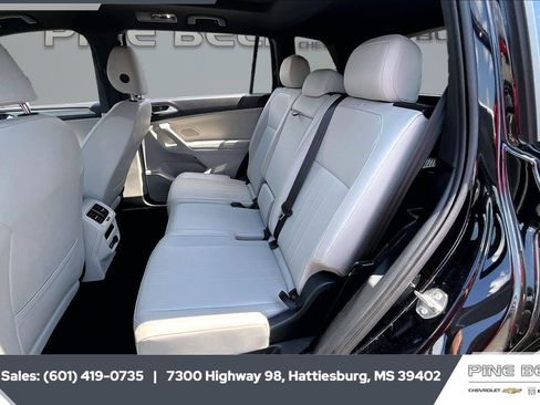 Used 2024 Volkswagen Tiguan SE R-Line FWD image 19