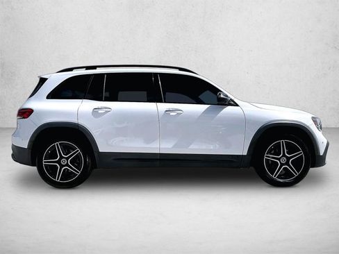 Used 2022 Mercedes-Benz GLB 250 image 5