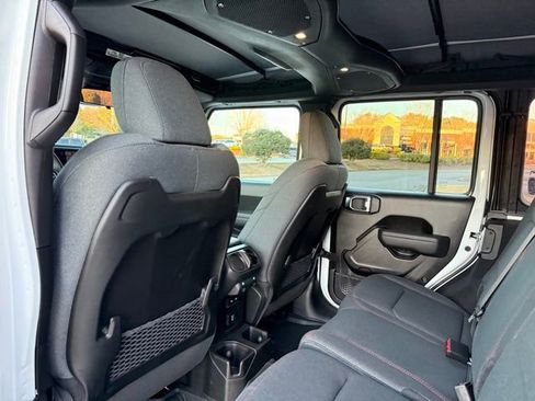 New 2026 Jeep Wrangler Unlimited Rubicon AWD/4WD image 28