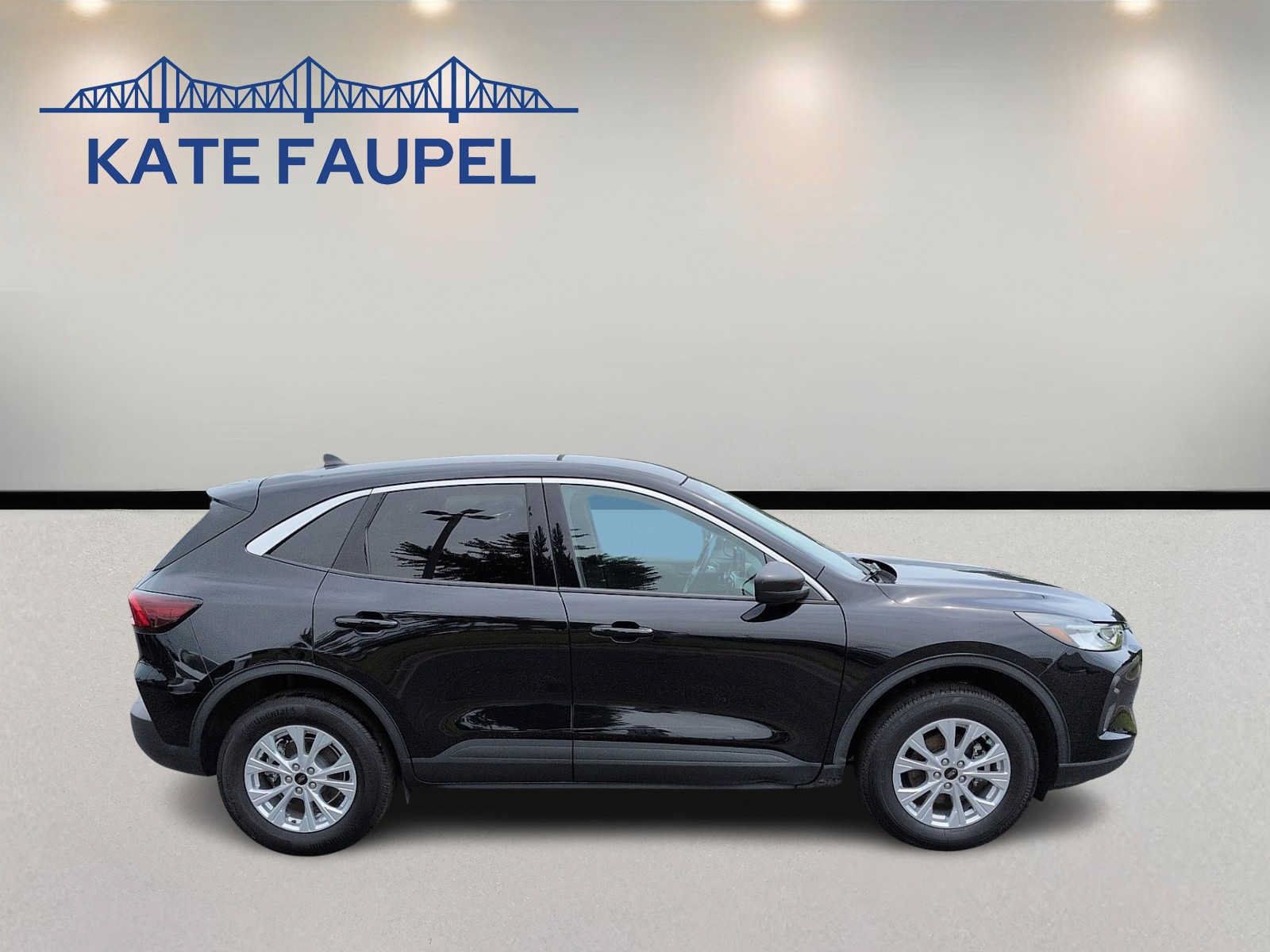 Used 2024 Ford Escape Active AWD/4WD image 8
