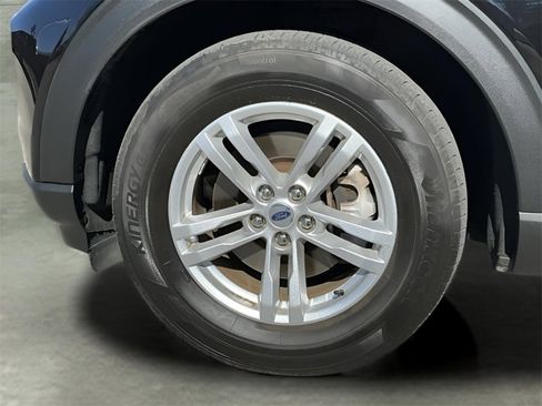 Certified 2022 Ford Explorer XLT image 23