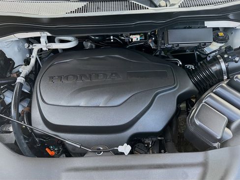 Used 2023 Honda Passport TrailSport image 33