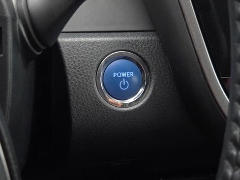 Certified 2022 Toyota Camry SE FWD image 18