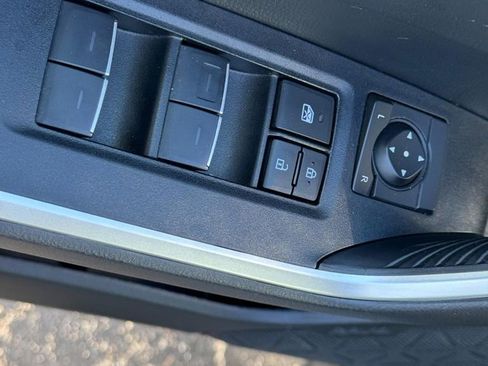 Certified 2025 Toyota RAV4 XLE AWD/4WD image 18