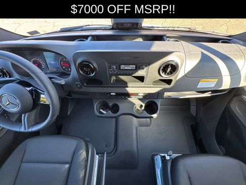 New 2026 Mercedes-Benz Sprinter 2500 image 18