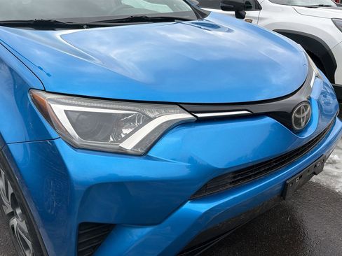 Used 2017 Toyota RAV4 LE image 4