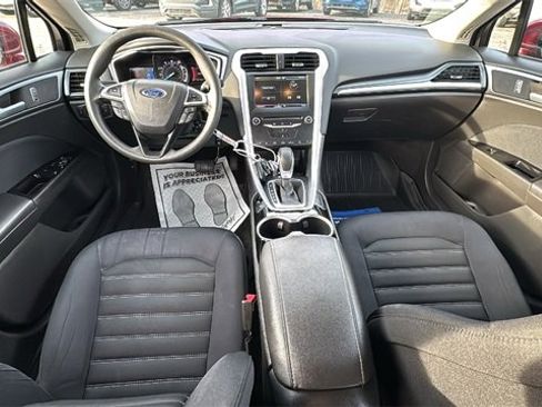 Used 2014 Ford Fusion SE image 11