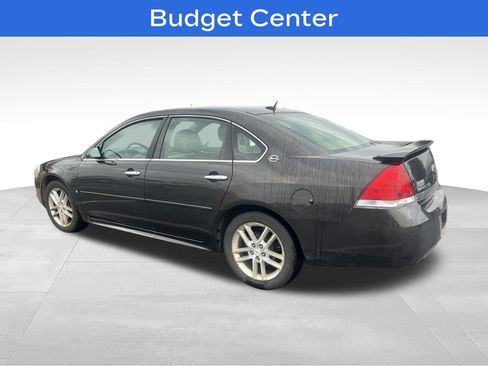 Used 2009 Chevrolet Impala LTZ FWD image 2