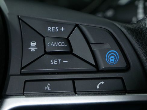 Used 2020 Nissan Rogue Sport SL image 26