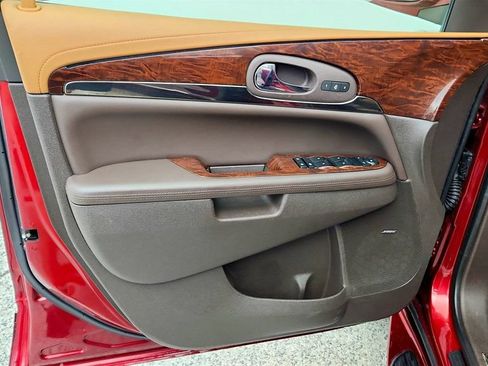 Used 2016 Buick Enclave Leather FWD image 11