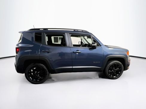 Used 2023 Jeep Renegade Altitude w/ Convenience Group I AWD/4WD image 4
