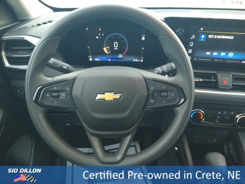 Used 2026 Chevrolet TrailBlazer LS w/ LS Convenience Package image 2