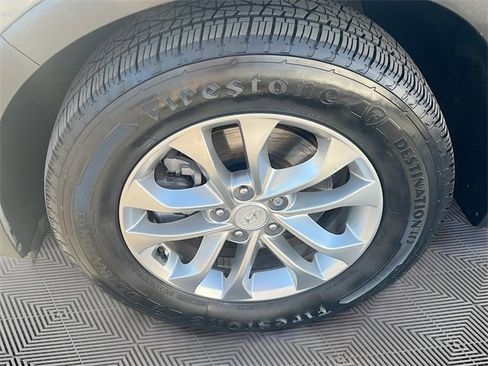 Used 2020 Hyundai Santa Fe SEL image 30