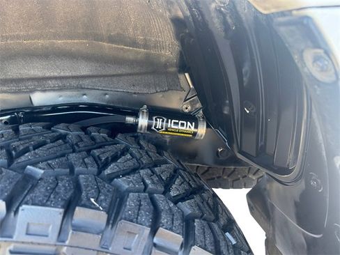 Used 2021 Toyota 4Runner TRD Off-Road Premium image 16